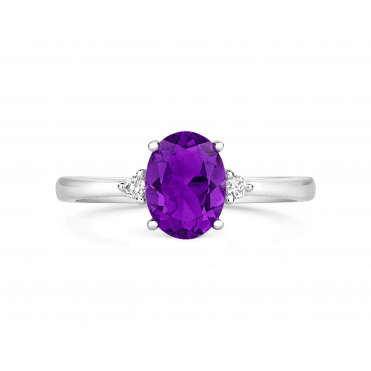 18ct White Gold Amethyst ring with two small diamonds