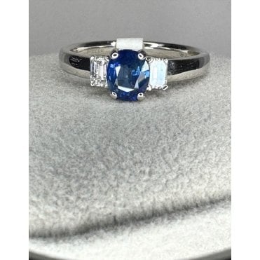 18ct White Gold Sapphire and Diamond 3 Stone Ring 